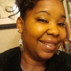 Meet your Posher, Monique